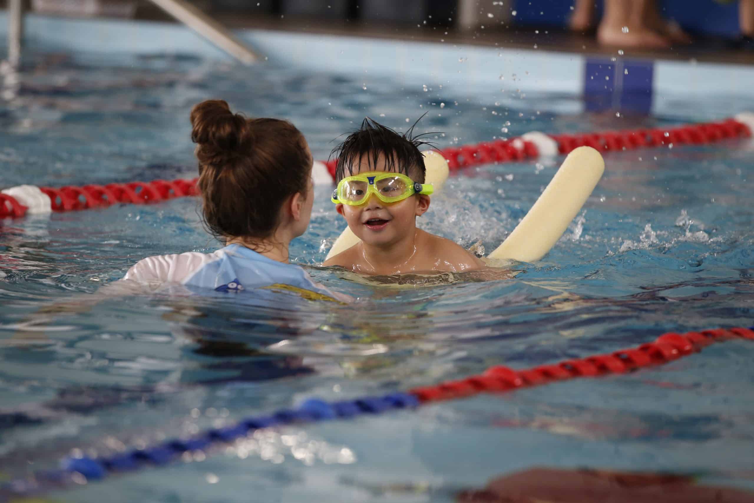 Personalized lesson plans in private swimming lessons